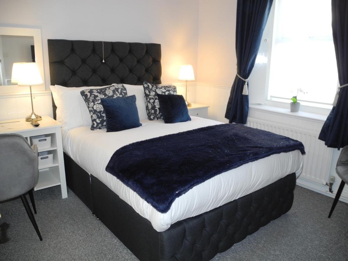 Heathcliff House B&B Exclusively For Adults Free Large Carpark ทอร์คิ ภายนอก รูปภาพ